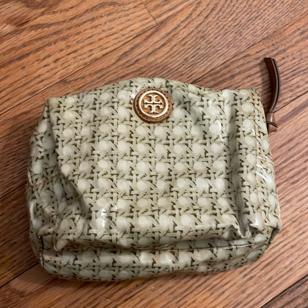 Tory Burch makeup case